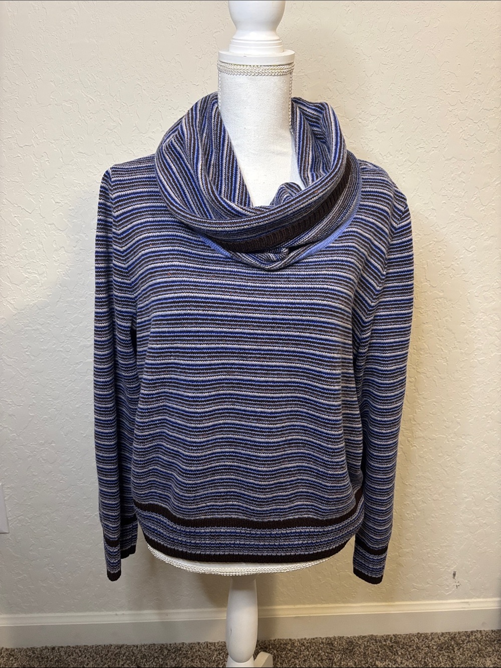 St. John Sport Cowl neck long sleeve wool silk blend sweater